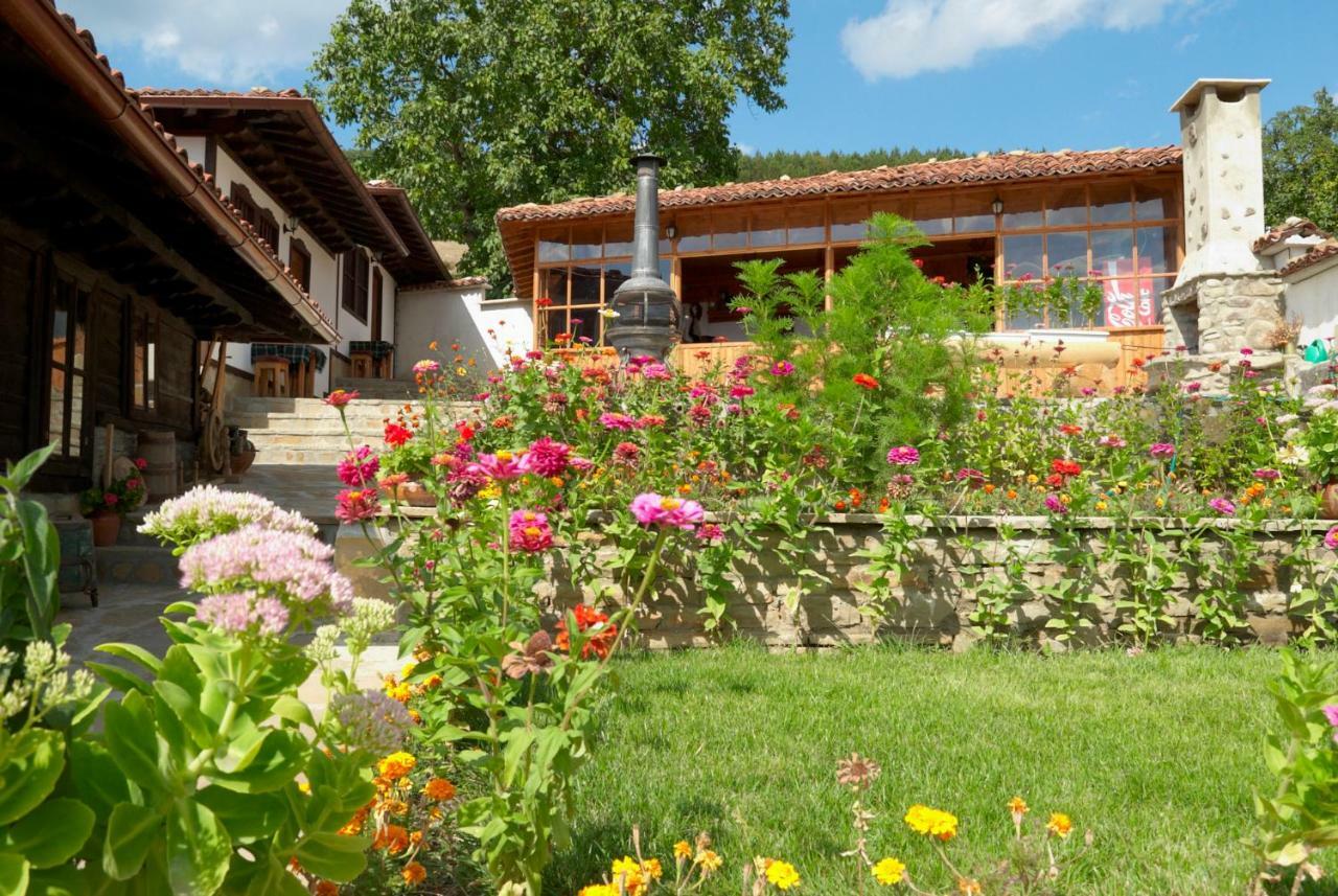 Kodjamanova House Hotel Zheravna Ngoại thất bức ảnh