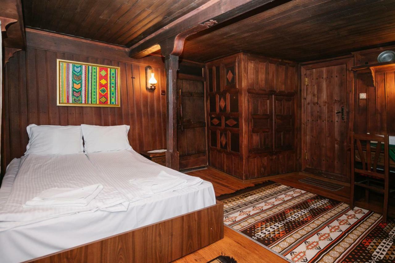 Kodjamanova House Hotel Zheravna Ngoại thất bức ảnh